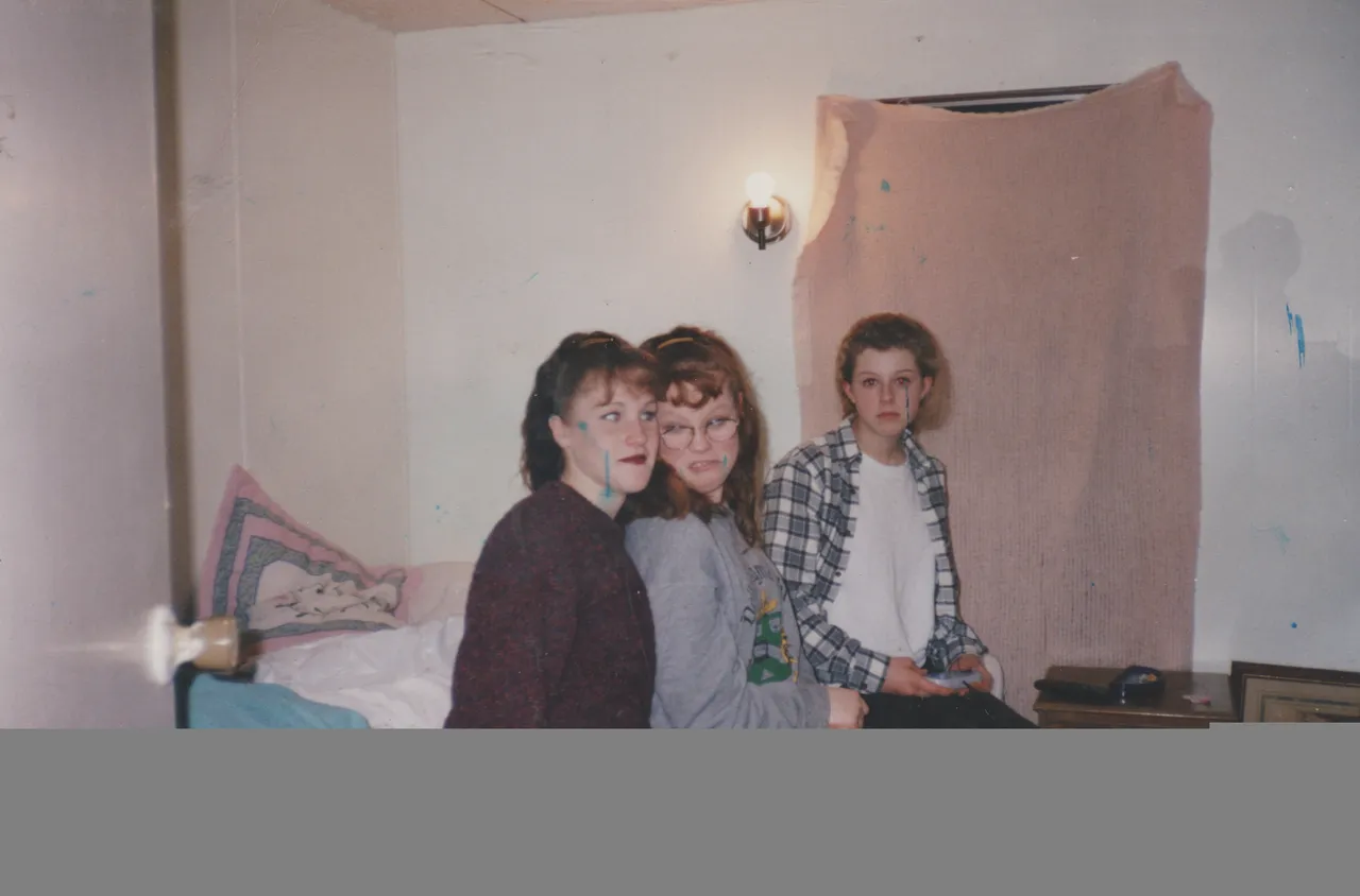 1994-12-23 - Lisa Evers Bailey, Katie Arnold, Sarah Ford - Friends For Life.jpg