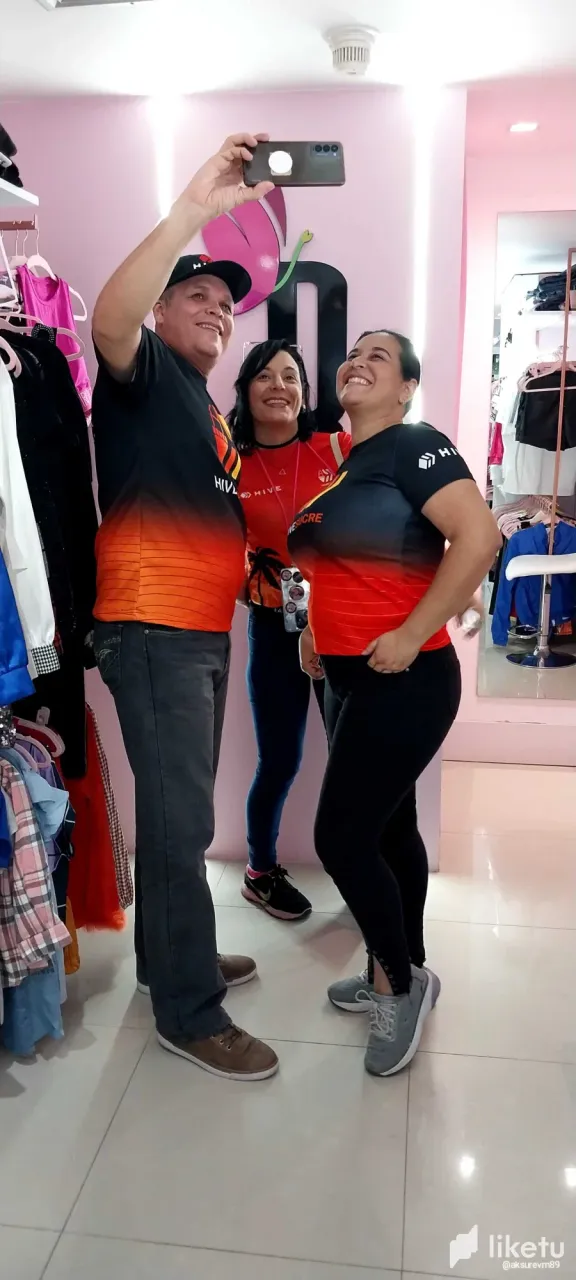 cln2l3b34040694sza5sx5nds_20230927_224717.webp