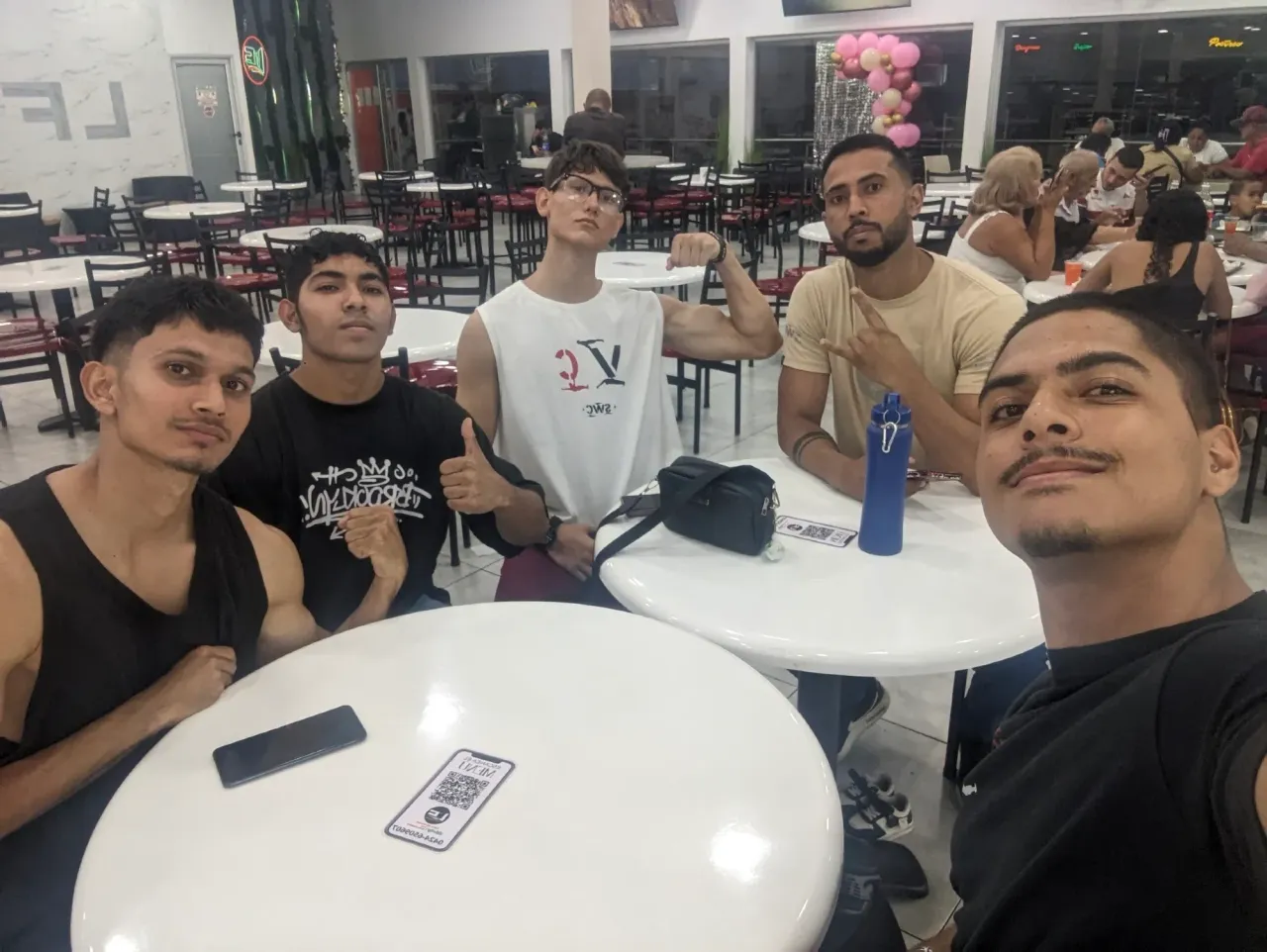 8kXqbsVfd8suCBQn_PXL_20250522_191221637.MV.webp