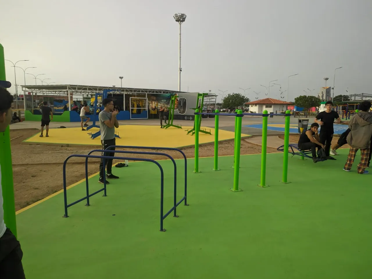 qZhQvBukxeahzfnW_PXL_20250527_182853658.MV.webp