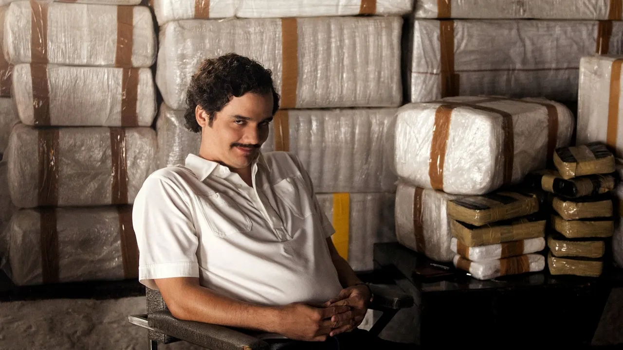 narcos-season-2-comes-to-netflix-september-2nd-social.jpg