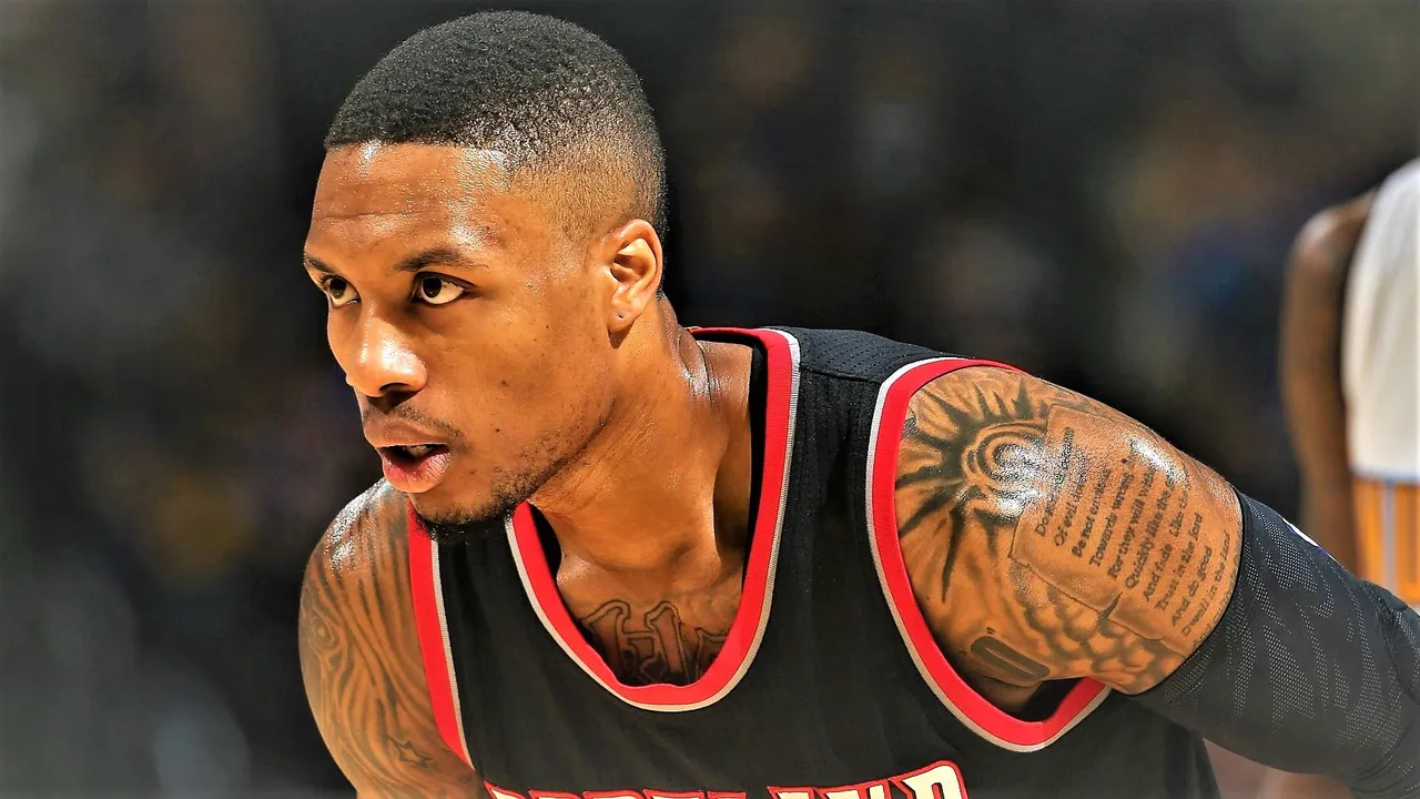 damian-lillard-getty-ftr-012916_icx519wj0mdi1ejq6g5y6iwdt.jpg