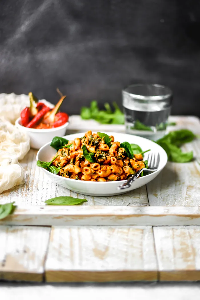 Creamy Kale & Spinach Chickpea Macaroni (4).jpg