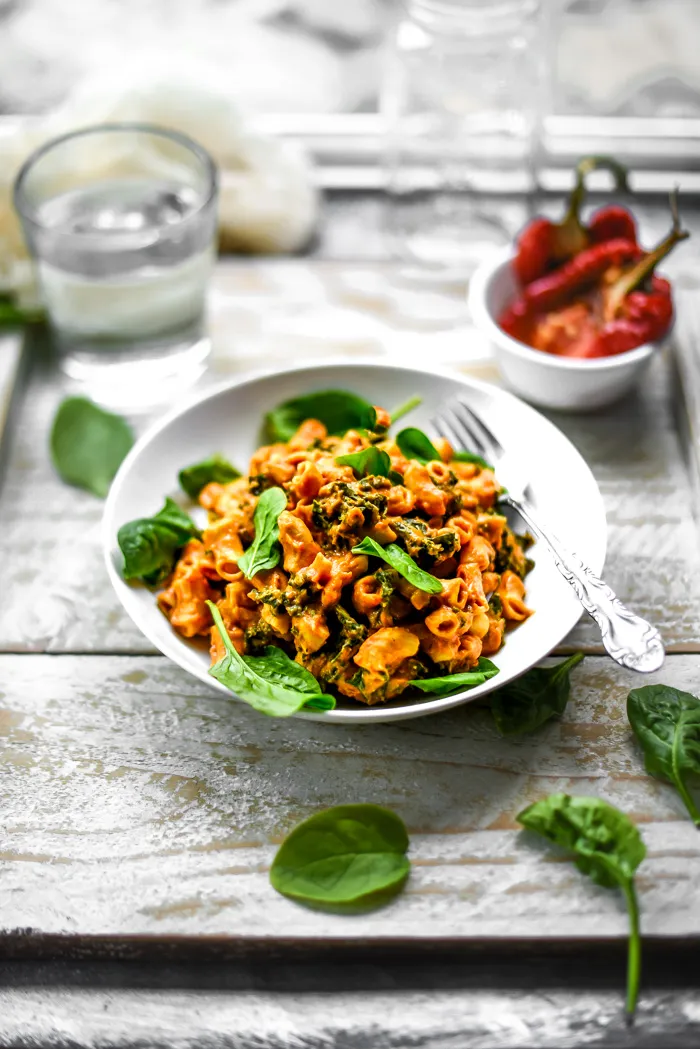 Creamy Kale & Spinach Chickpea Macaroni (6).jpg