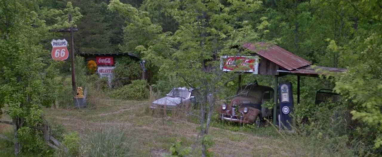 Signs--gmaps.jpg