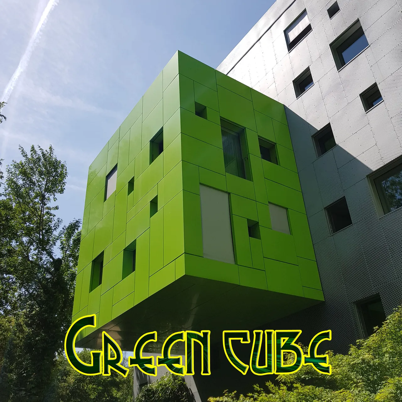 green cube.jpg