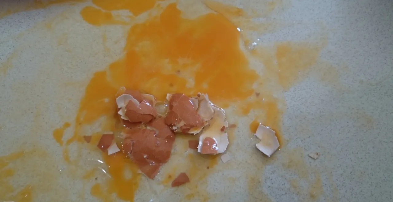 beaten egg.jpg