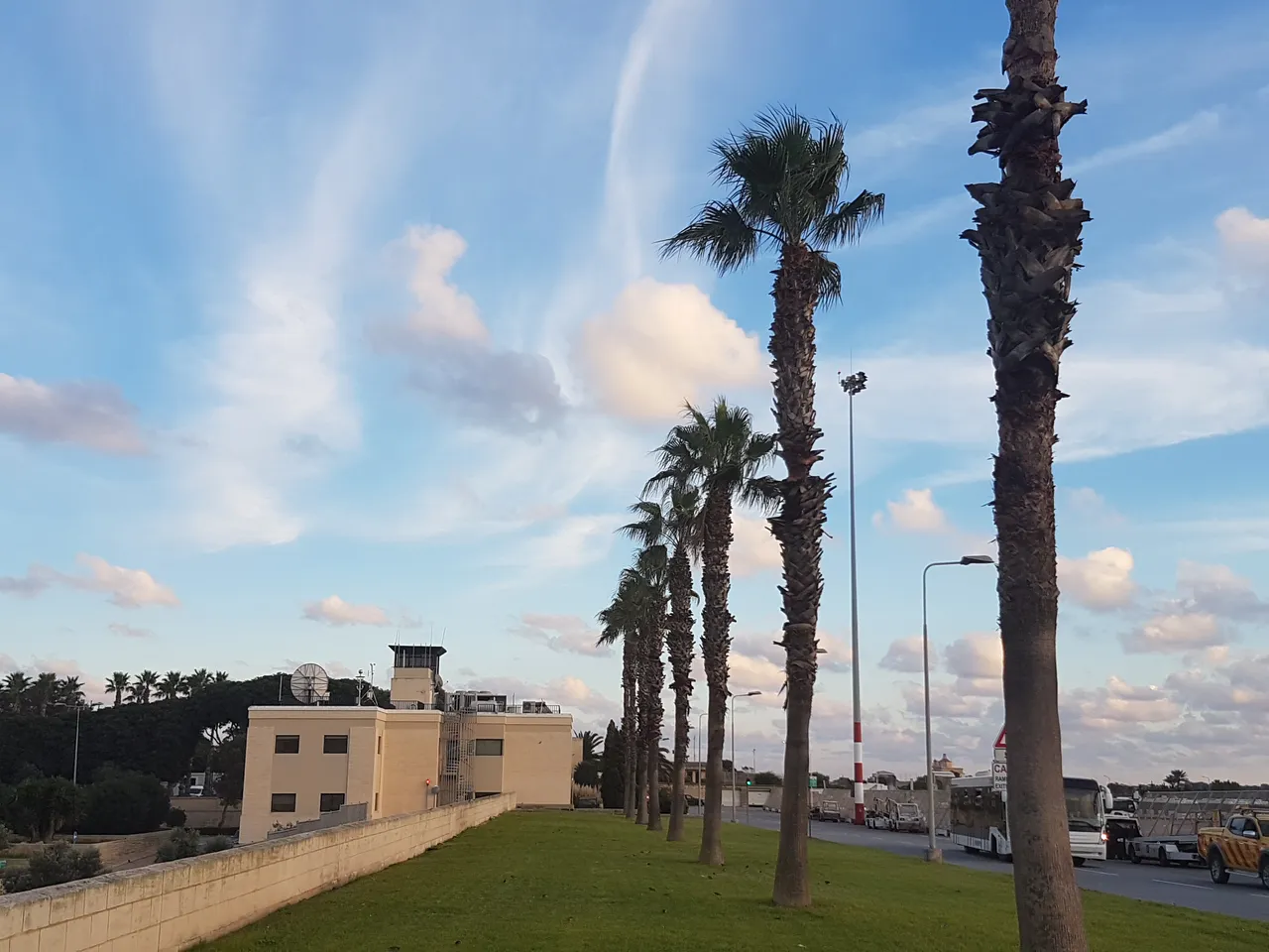 airportmalta.jpg