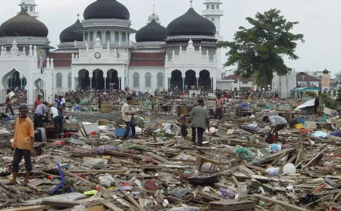 tsunami-aceh.jpg