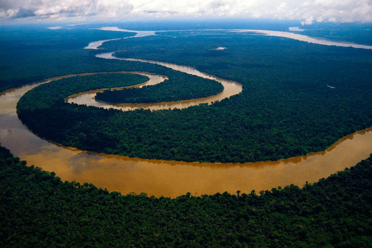 amazon-river.png