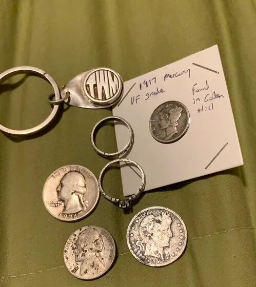 rsz_metal_detecting_finds_silver.jpg