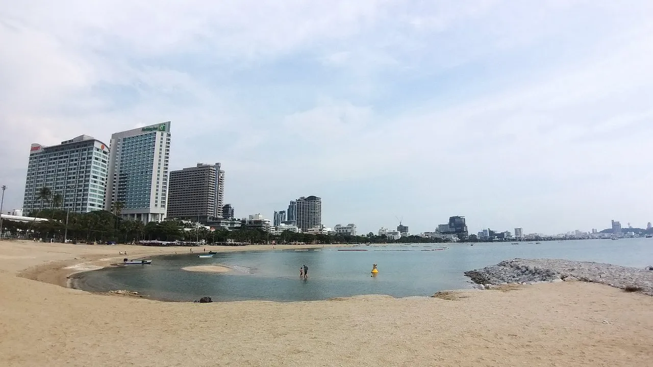 pattayabeach_12d.jpg