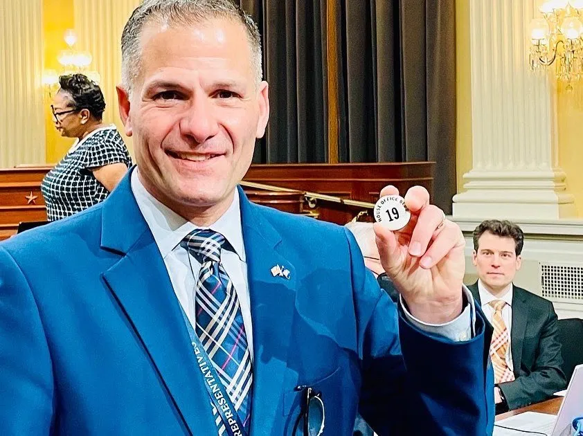 molinaro_NY19_pin.jpg