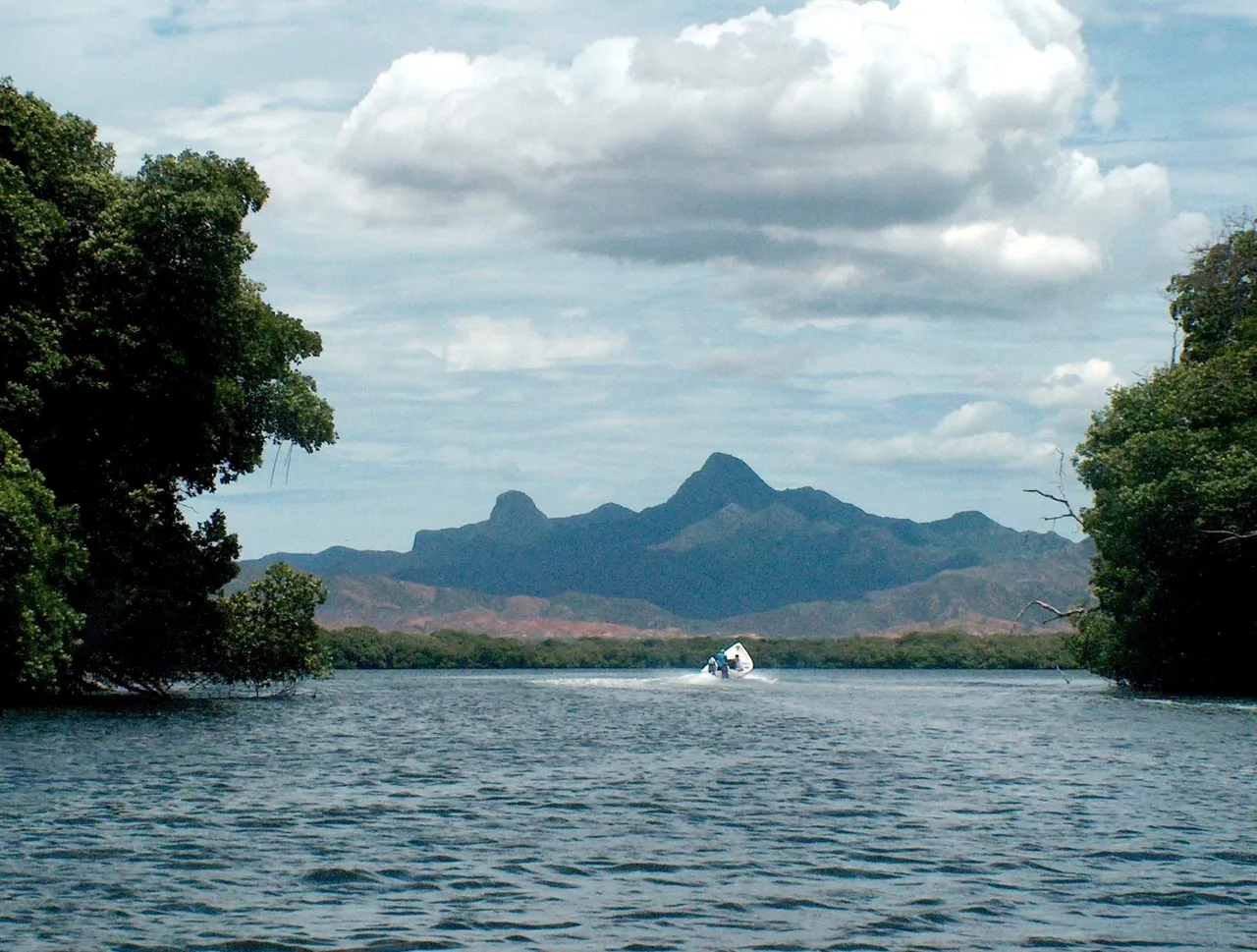 Laguna Nube A.jpg