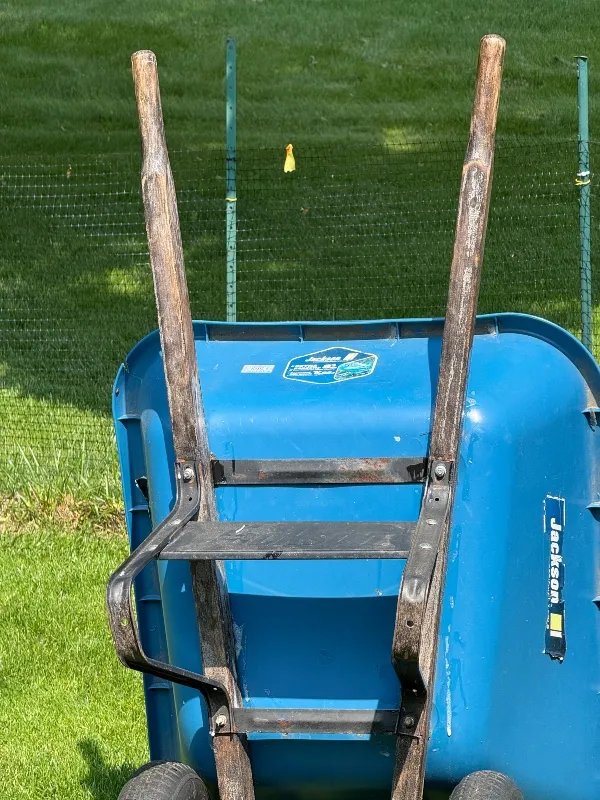 hivegarden-barrel.jpg