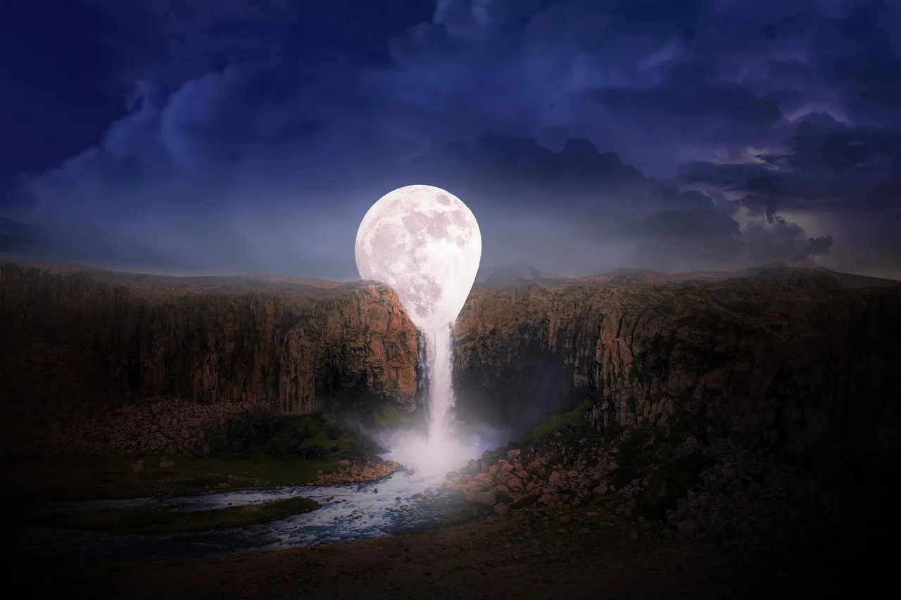 moon-5065113_1920.jpg