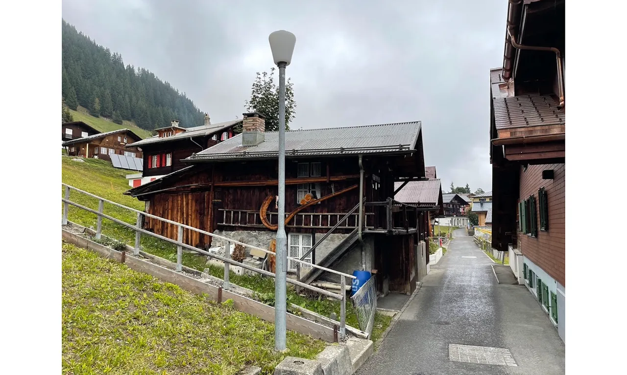 grindelwald-photo.jpg