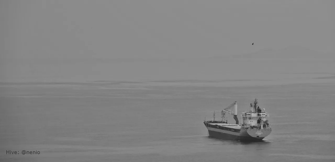 minimalism-005-bw.JPG