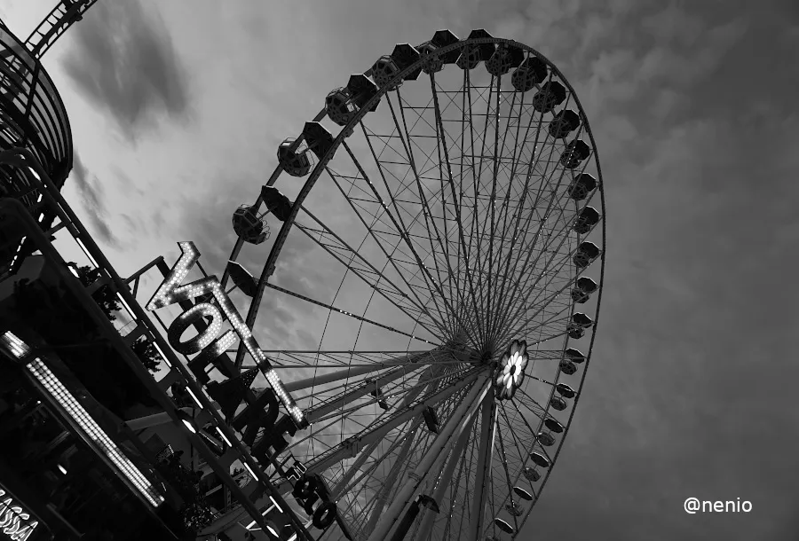 noria-viena-01-bw.JPG