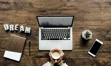 Business-Blogger-Beverage-Coffee-Blog-Break-3157395.jpg