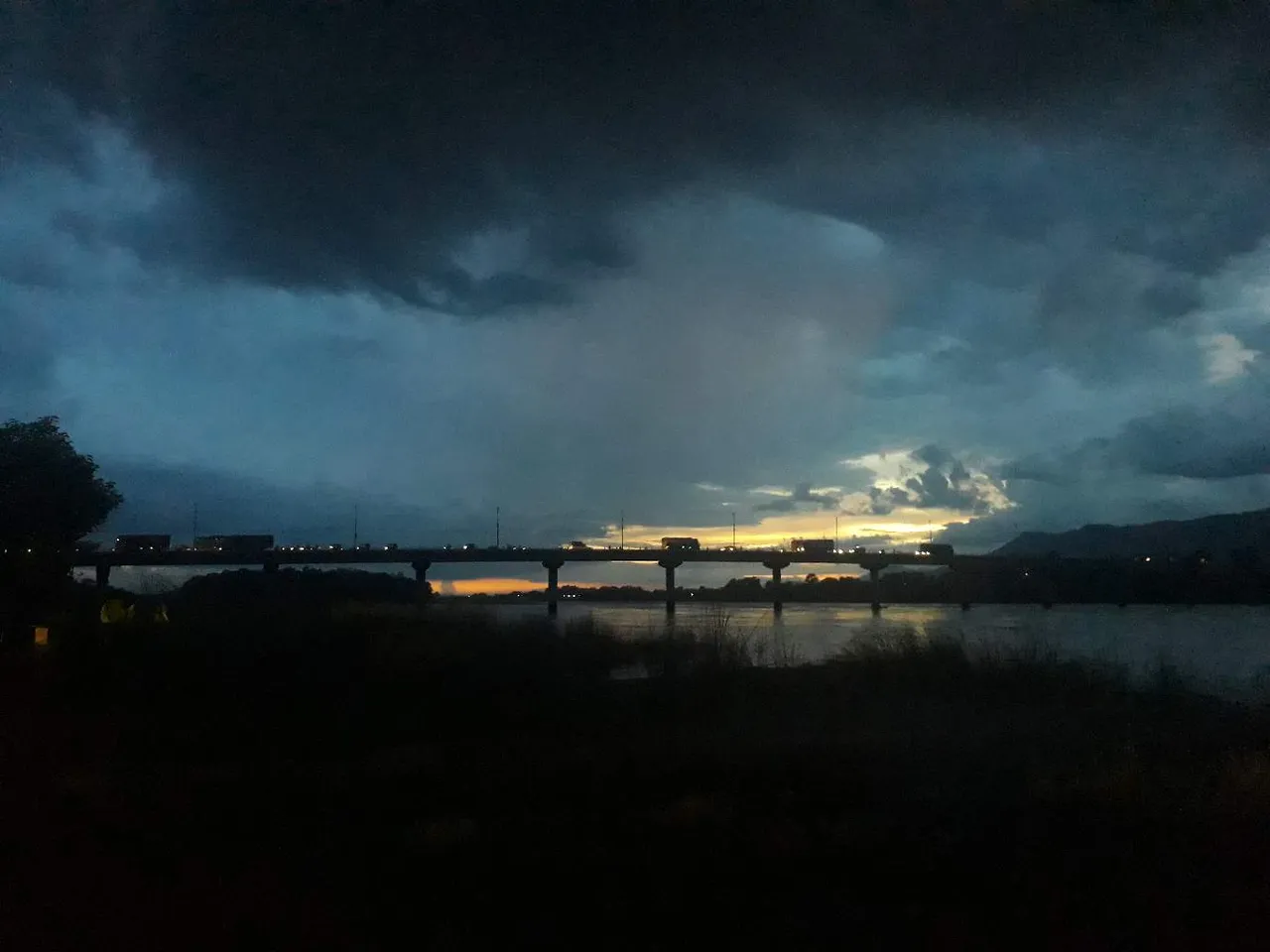 https://s3.us-east-2.amazonaws.com/partiko.io/img/bipin7-the-narayani-bridge-1532523840987.png