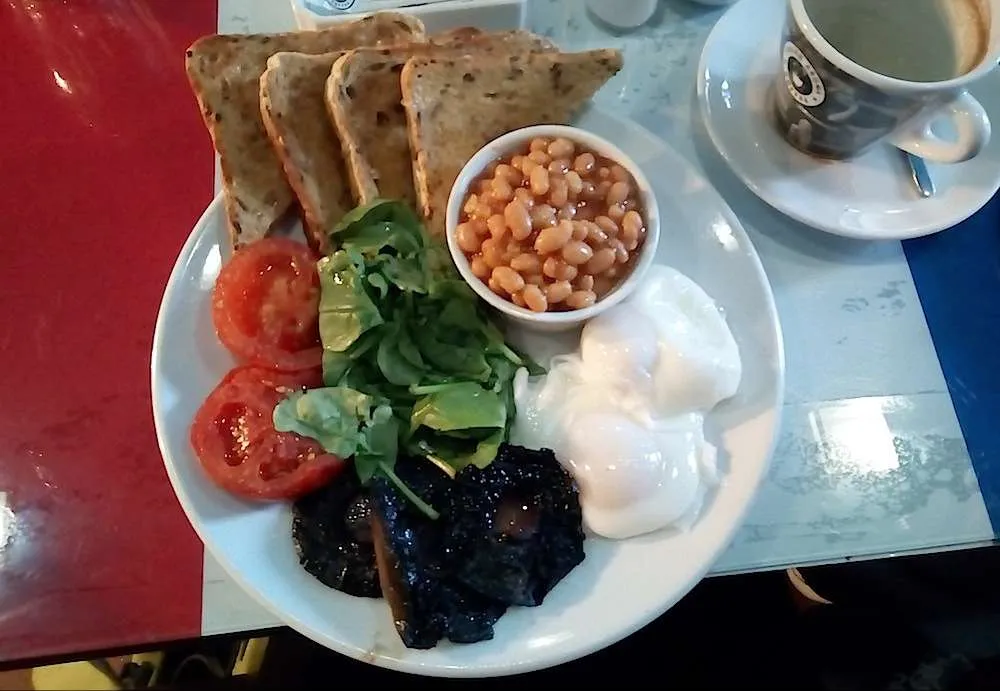 Big veggie brekkie.jpg