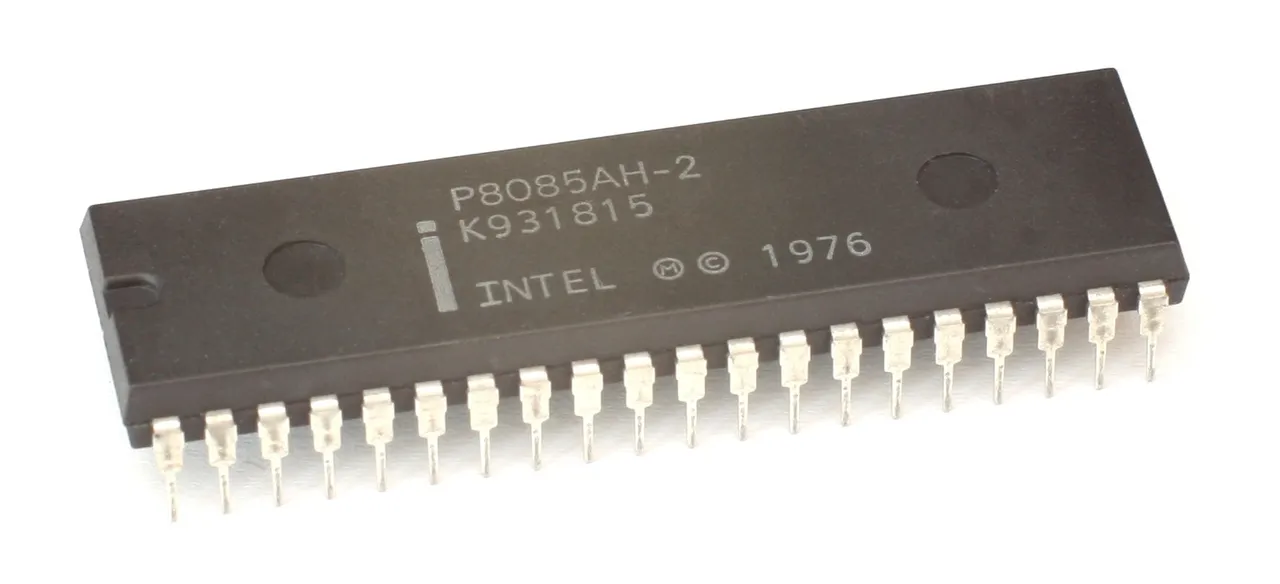KL_Intel_P8085AH.jpg