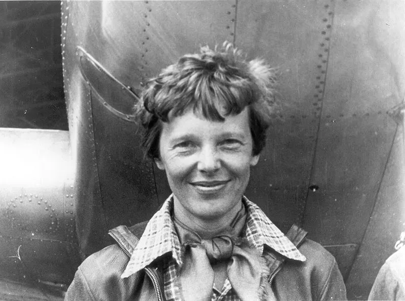 Amelia Earhart.jpg