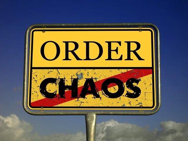 chaos-485493_640.jpg