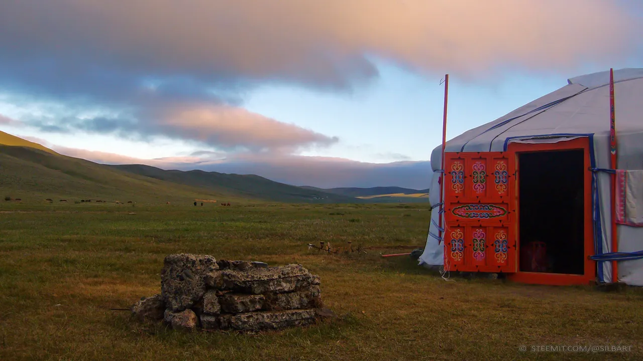 mongoliamatrix33.jpg