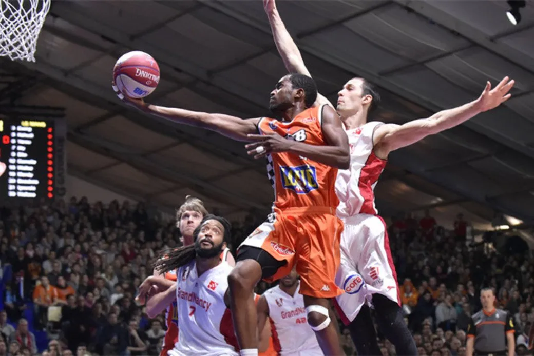 un-dispositif-de-promotion-et-de-diffusion-sans-precedent-pour-le-basket-francais-9456_151566411246468.jpg