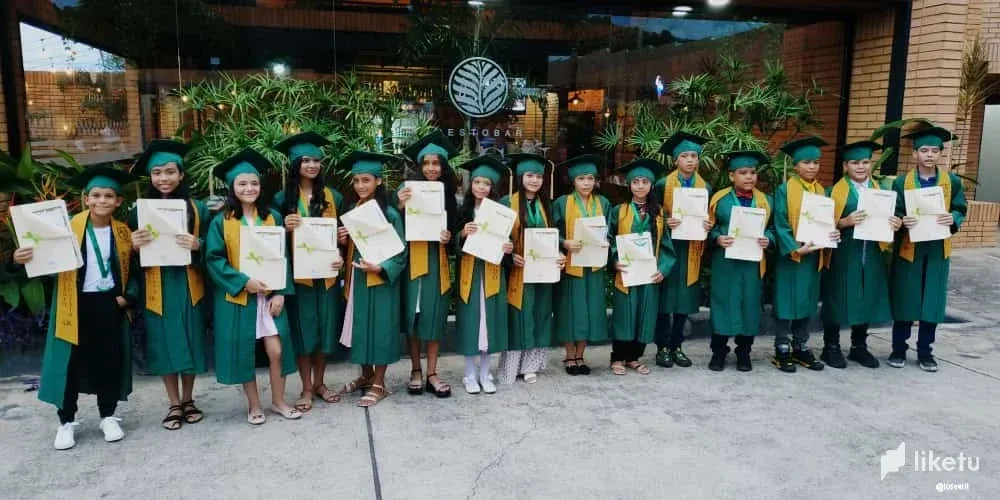 clkrfcpb200uy92szfw4yerys_graduando_a_mis_nios_5.webp