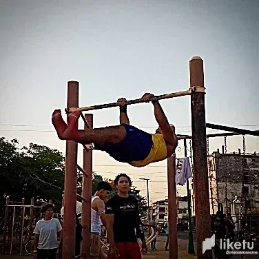 cluugb81001gg5asz0weiau13_20240409_192823_992.webp