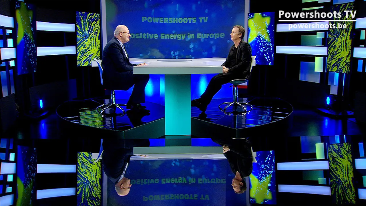 Phil Hogan & Alexander Louvet - Powershoots TV 1.jpg