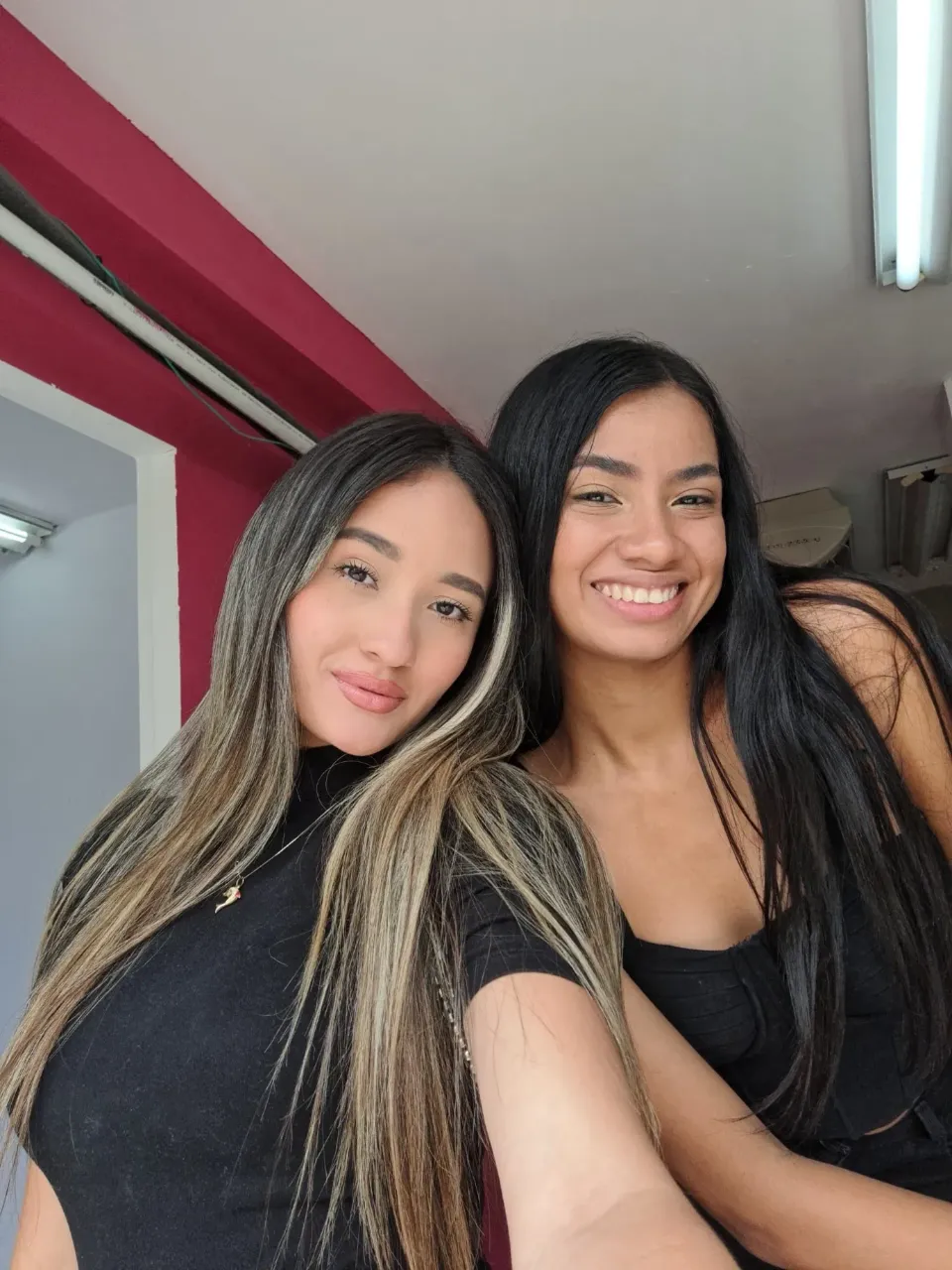 sTrSiNYxxJu1qnE1_1001233055.webp
