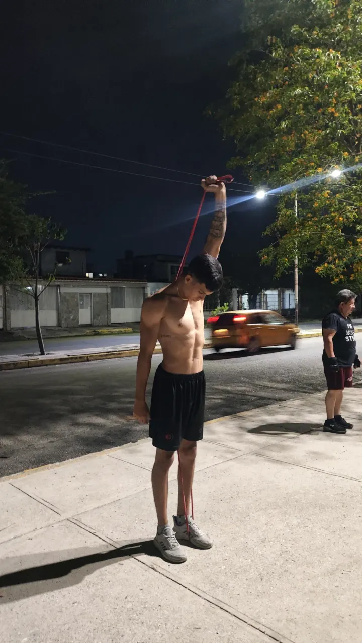 x0BUPFkDWaQKLm8Q_1000429259.webp