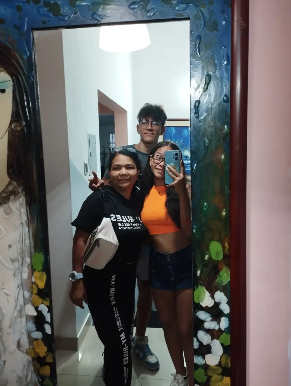 KXeNRwn2NoS4Ow1E_1000367221.webp