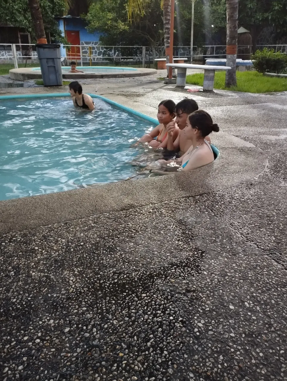 QjIfkeNcRhi5VjTv_1000364997.webp