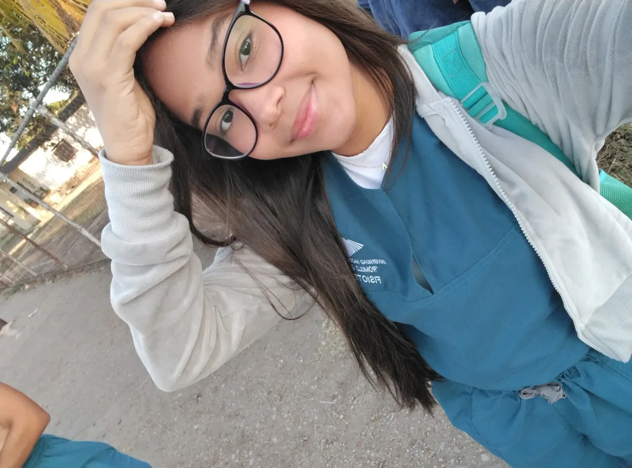 rcvquVsxMfqzJxgo_1000669751.webp
