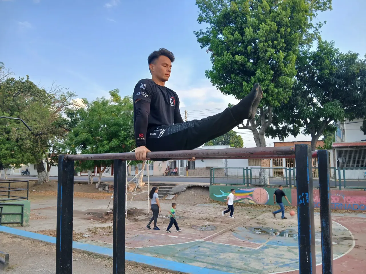 6BhPTed8jYh3xCZJ_1000266234.webp