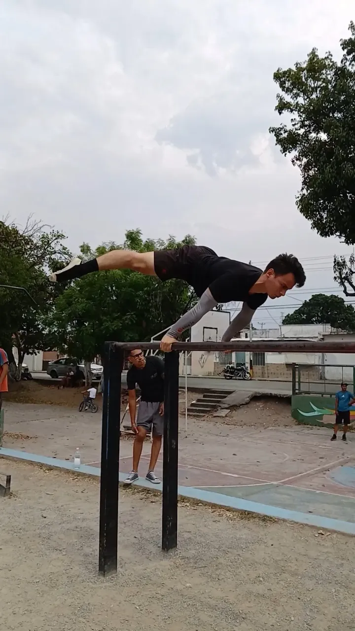 7uaxhtHRYfsrELLw_1000248576.webp