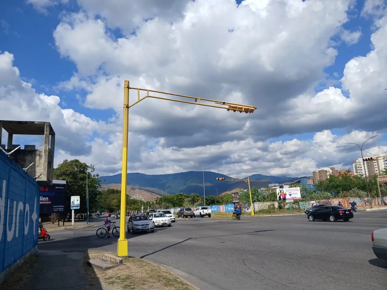 vDSyBynQ353ukoJy_1000152258.webp