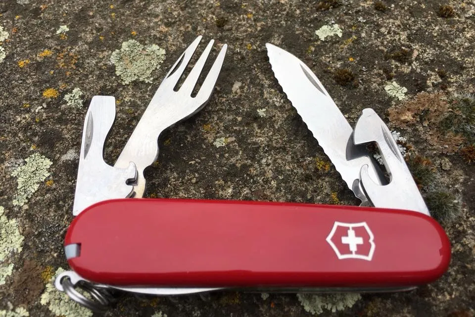 Custom victorinox 1.jpg