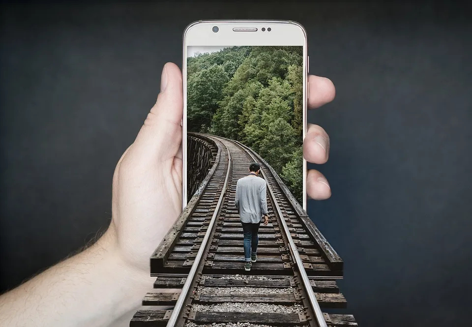 manipulation-smartphone.jpg