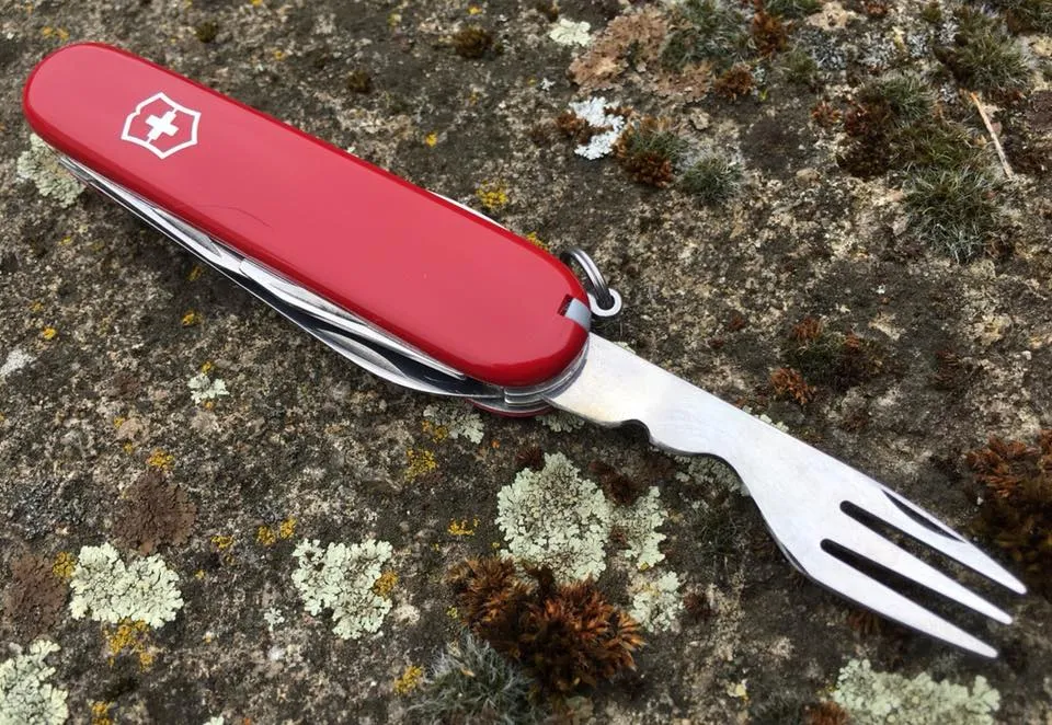 Custom victorinox 2.jpg
