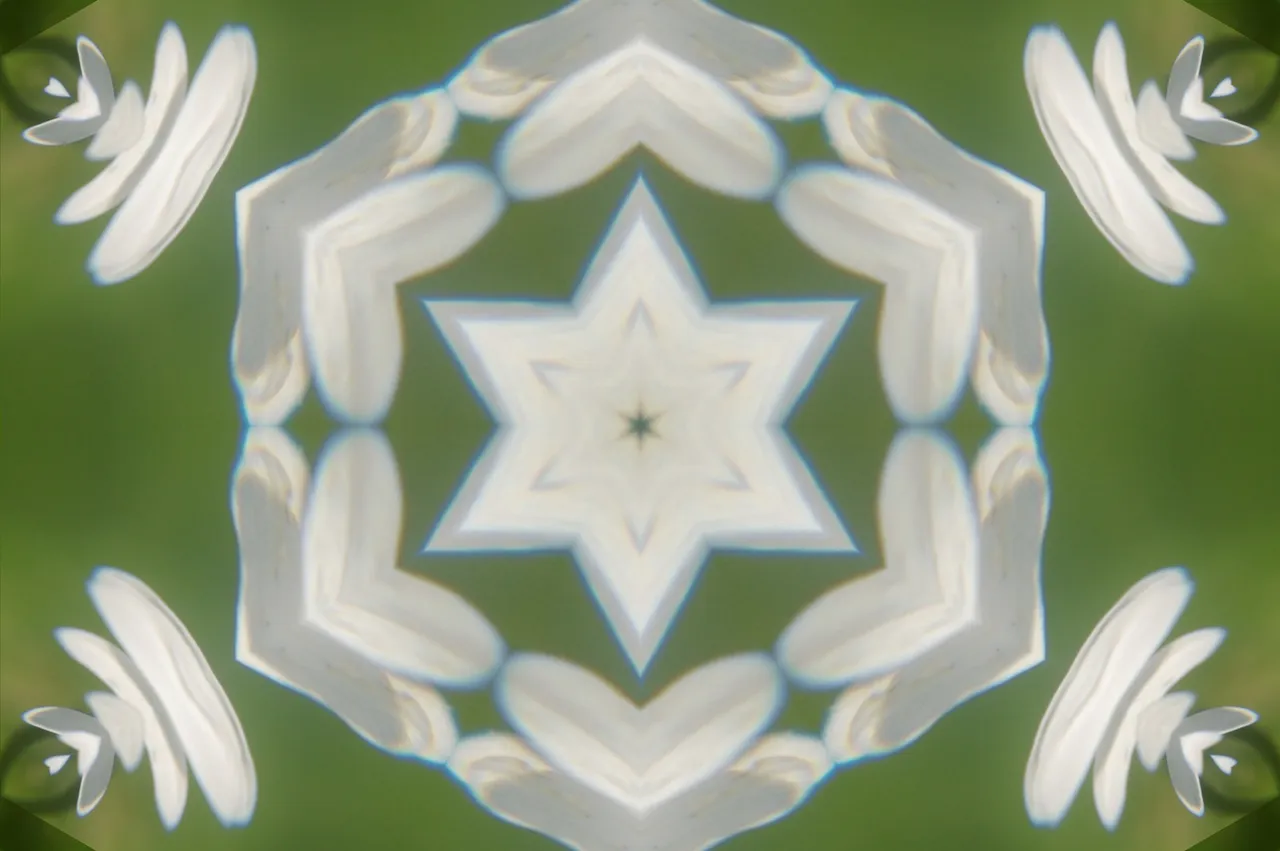 08May13_930_planet_kaleidoscope_1600.JPG