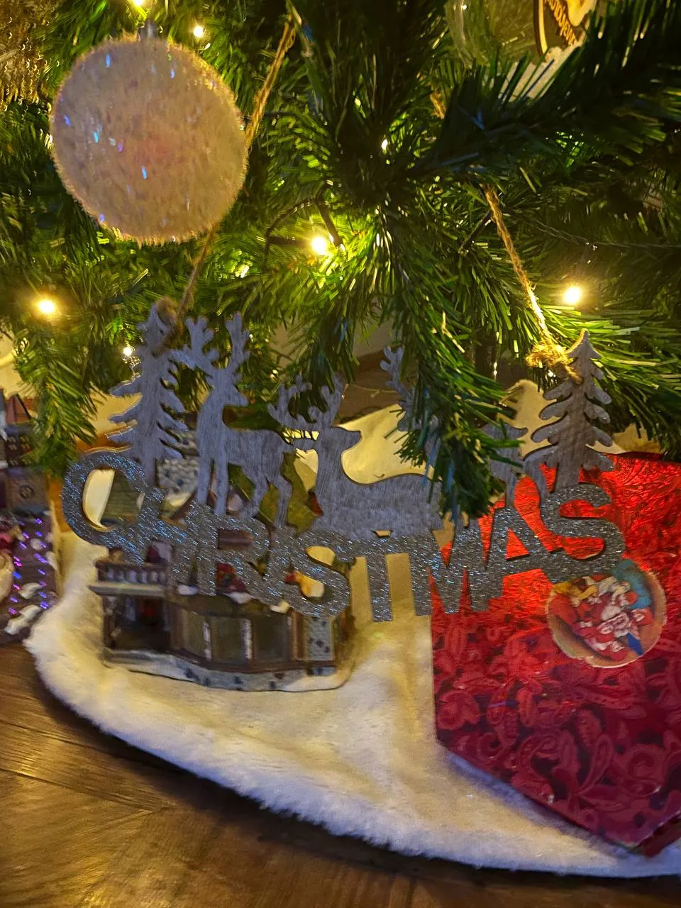 Christmas Dreaming christmas-dreaming