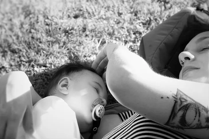 mother-baby-nap-love-preview.jpg