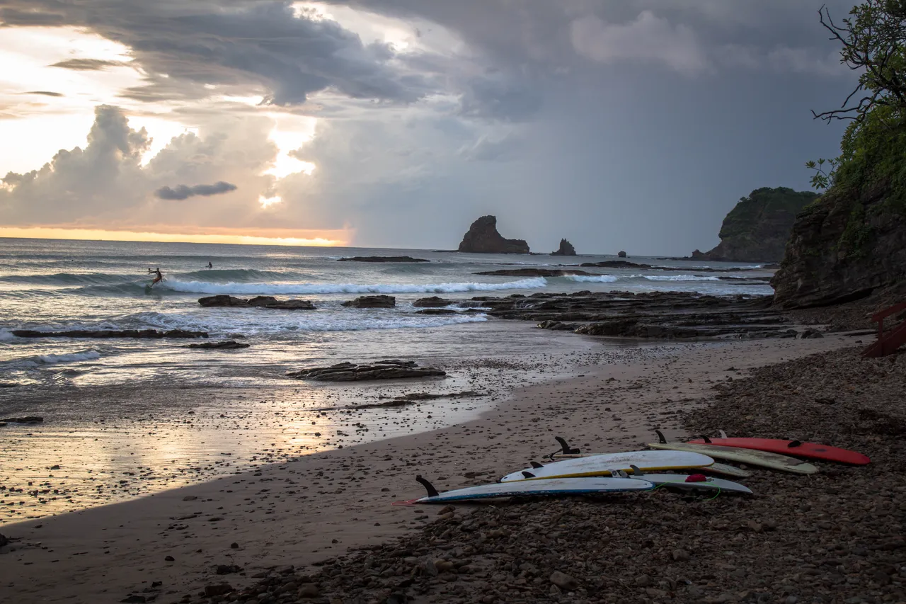 09_nicaragua_surf_september.jpg