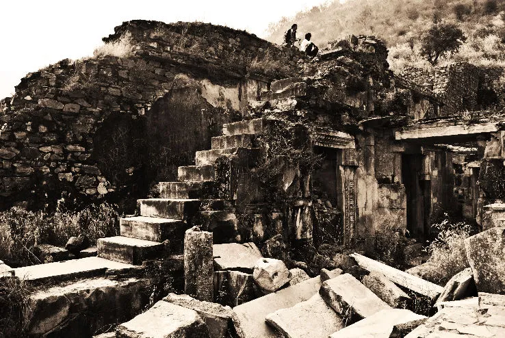 bhangarh-fort_1443704897e12.jpg